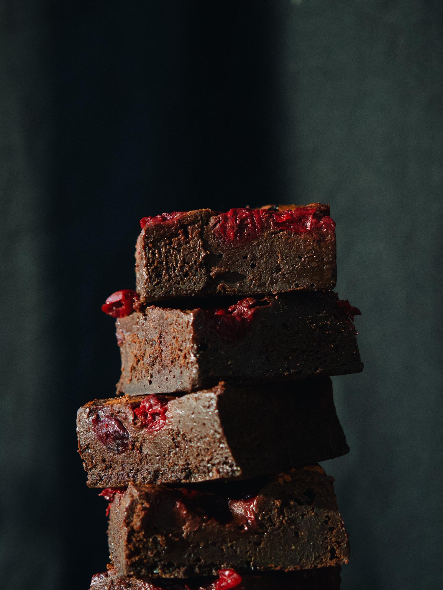 Vişneli Brownie / Dilim